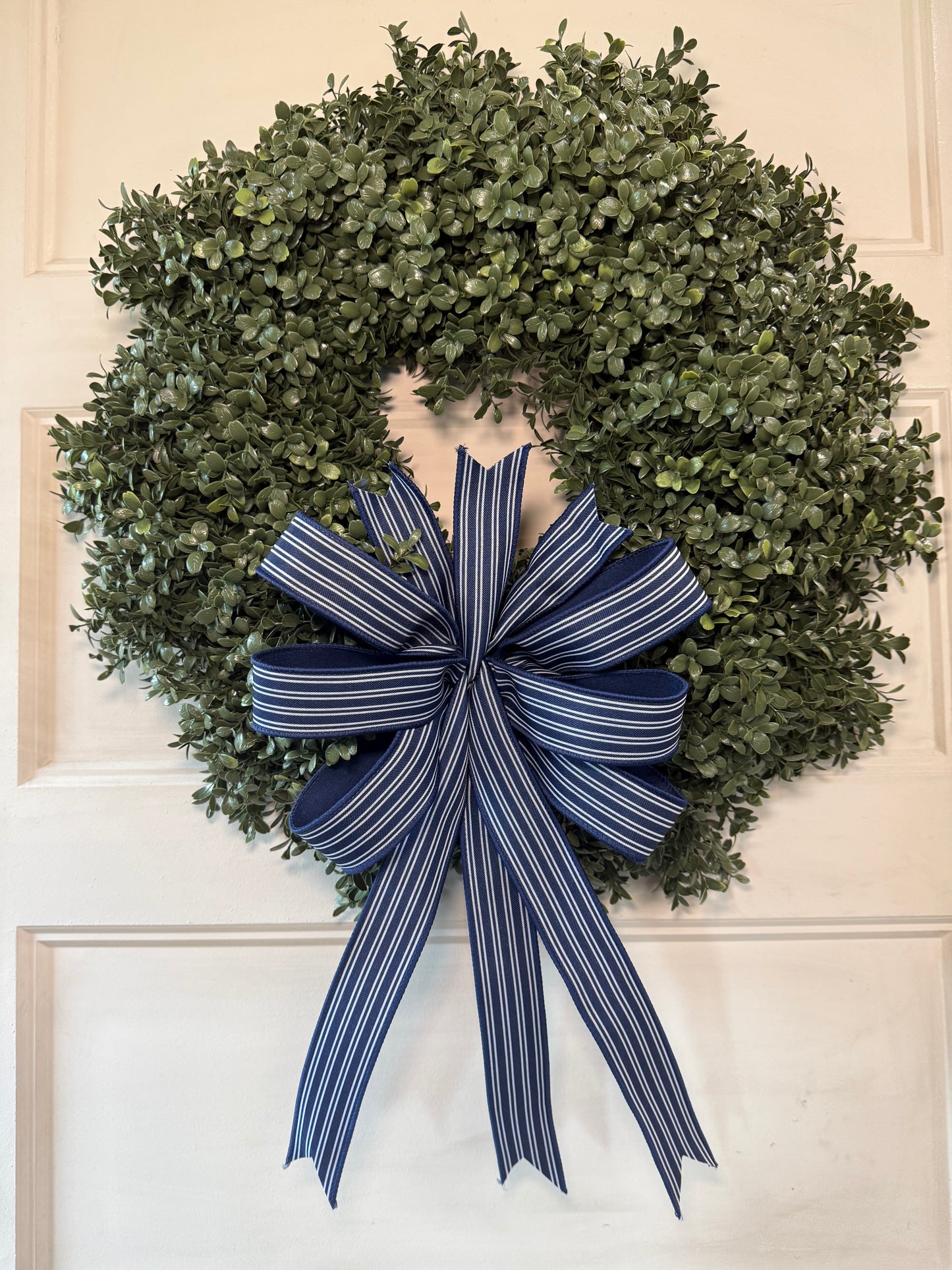 Classic navy & white striped bow