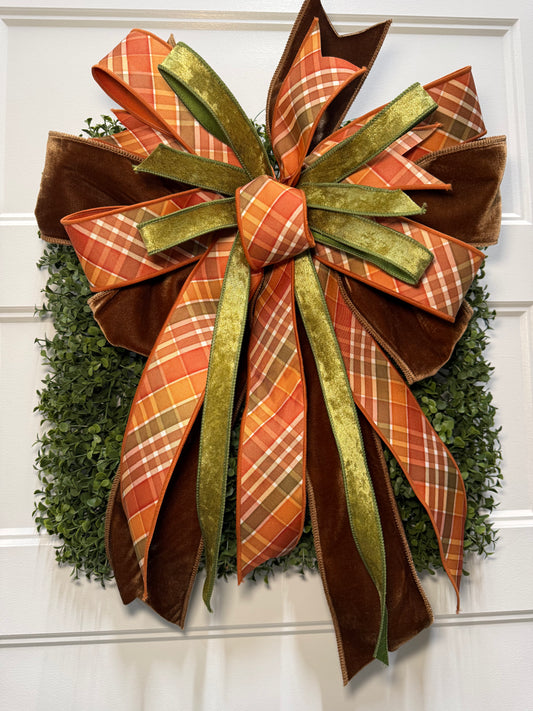 Fall Core Hand-Tied Bow
