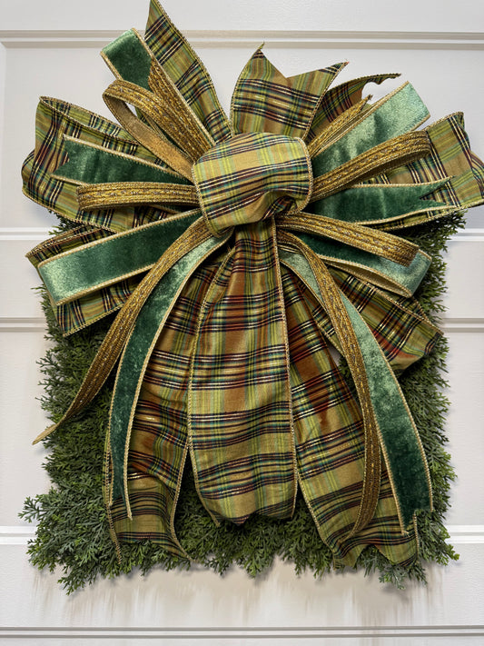 Forest Green Antique Hand-Tied Bow